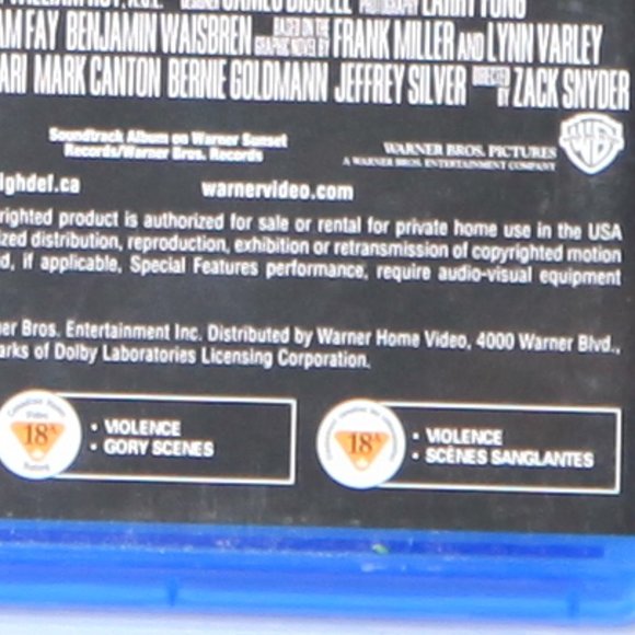 300 Blu-ray Disc - French version included - Rated 18A - Picture 3 of 4